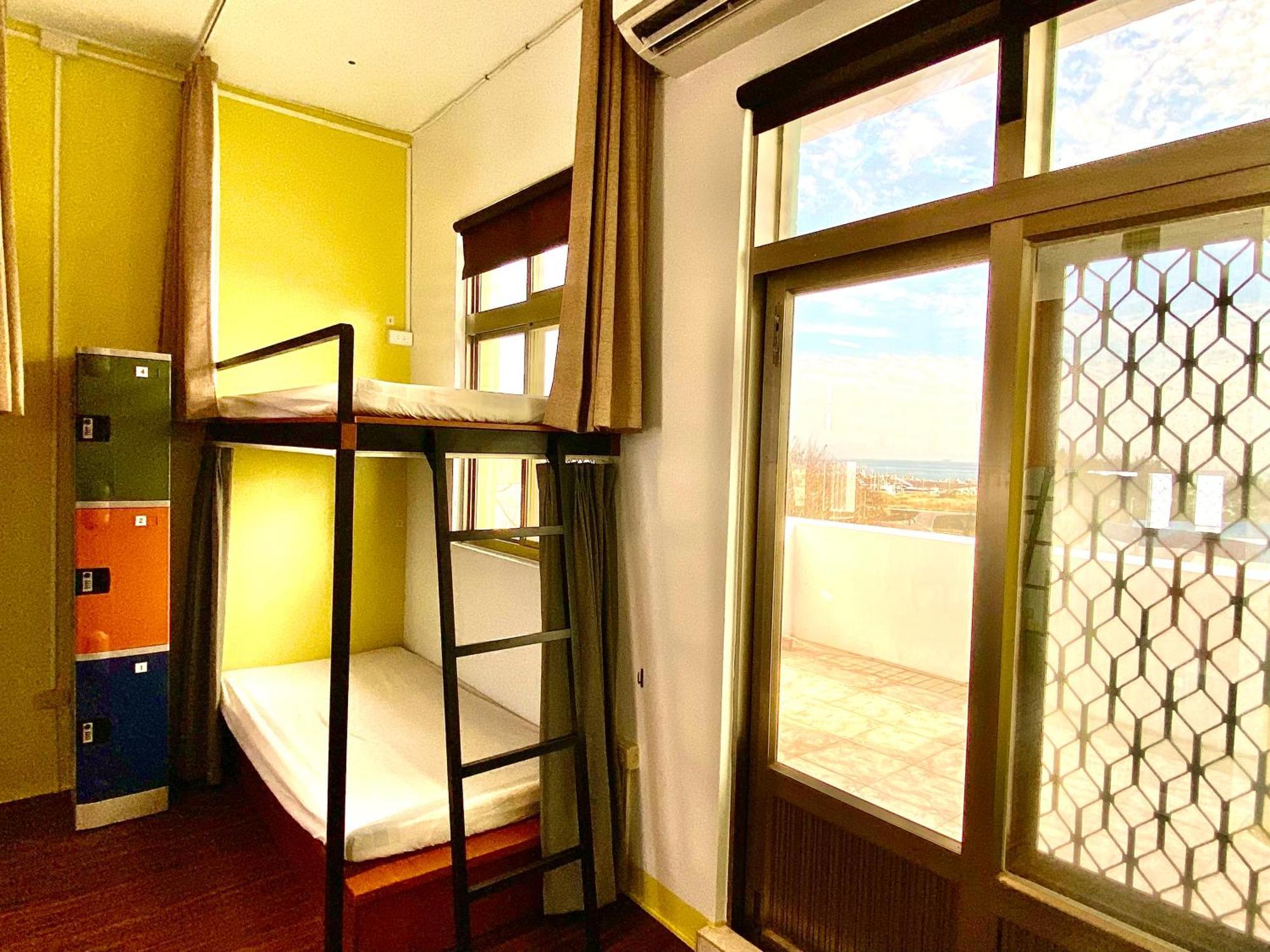 澎湖北吉光背包客民宿 Bayhouse Hostel Penghu Magong Exteriör bild